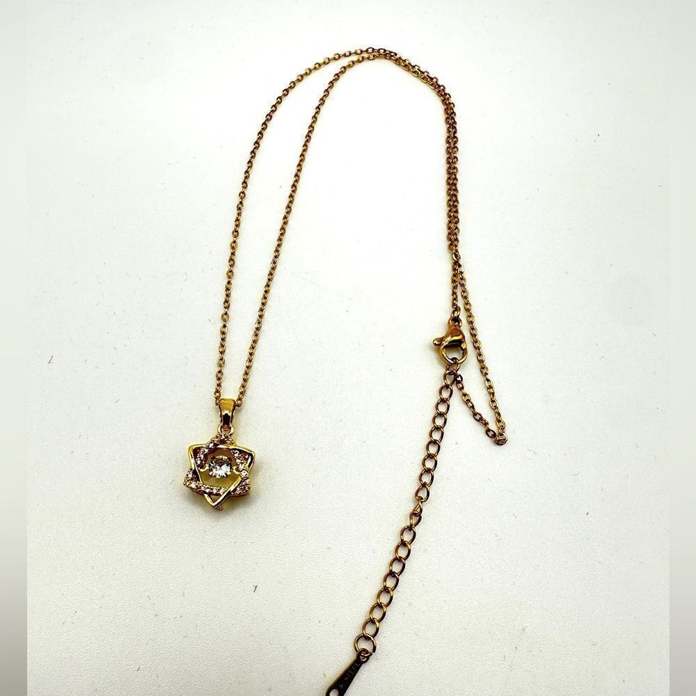 NIB 16" Gold tone, stainless steel "star of david", cz diamond necklace!